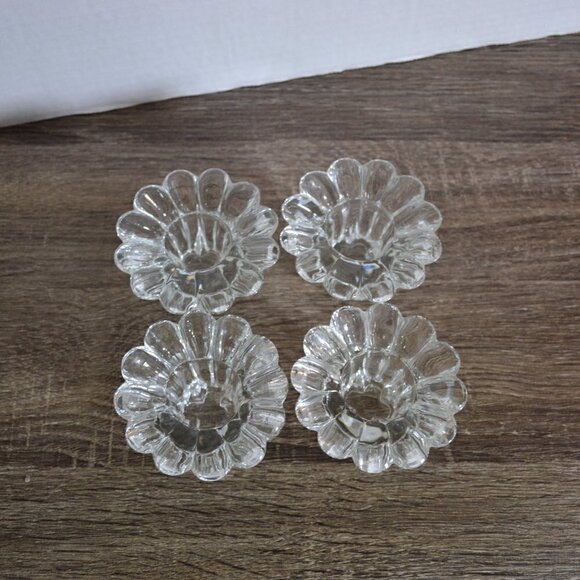 KIG INDONESIA Tealight Flower Candle Holders - Picture 2 of 6